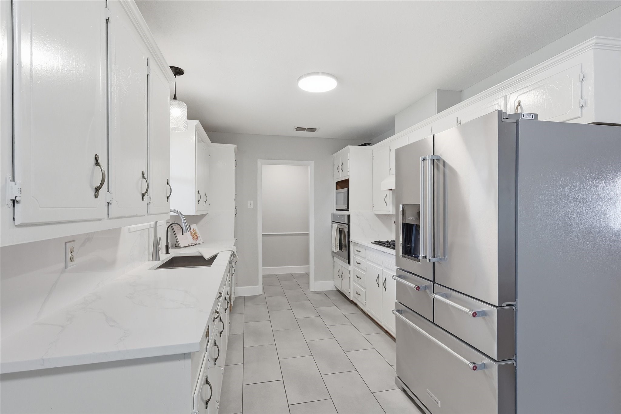 1005 North Miller