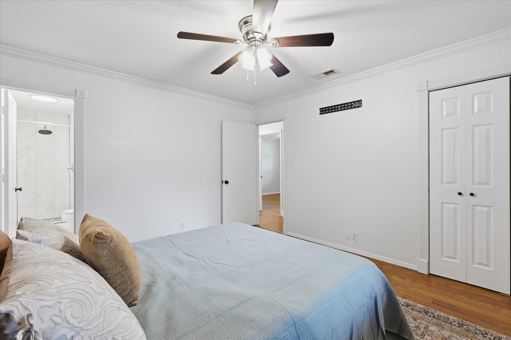 1005 North Miller