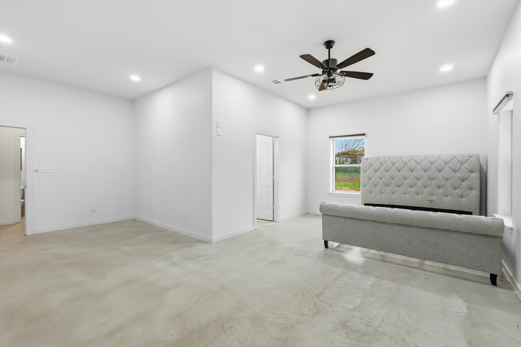 1445 County Road 3690