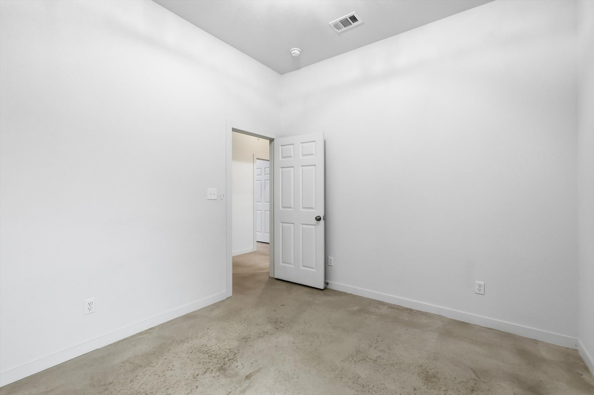 1445 County Road 3690