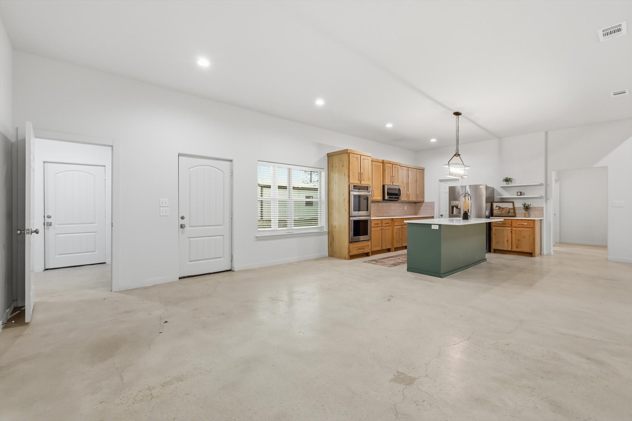 1445 County Road 3690