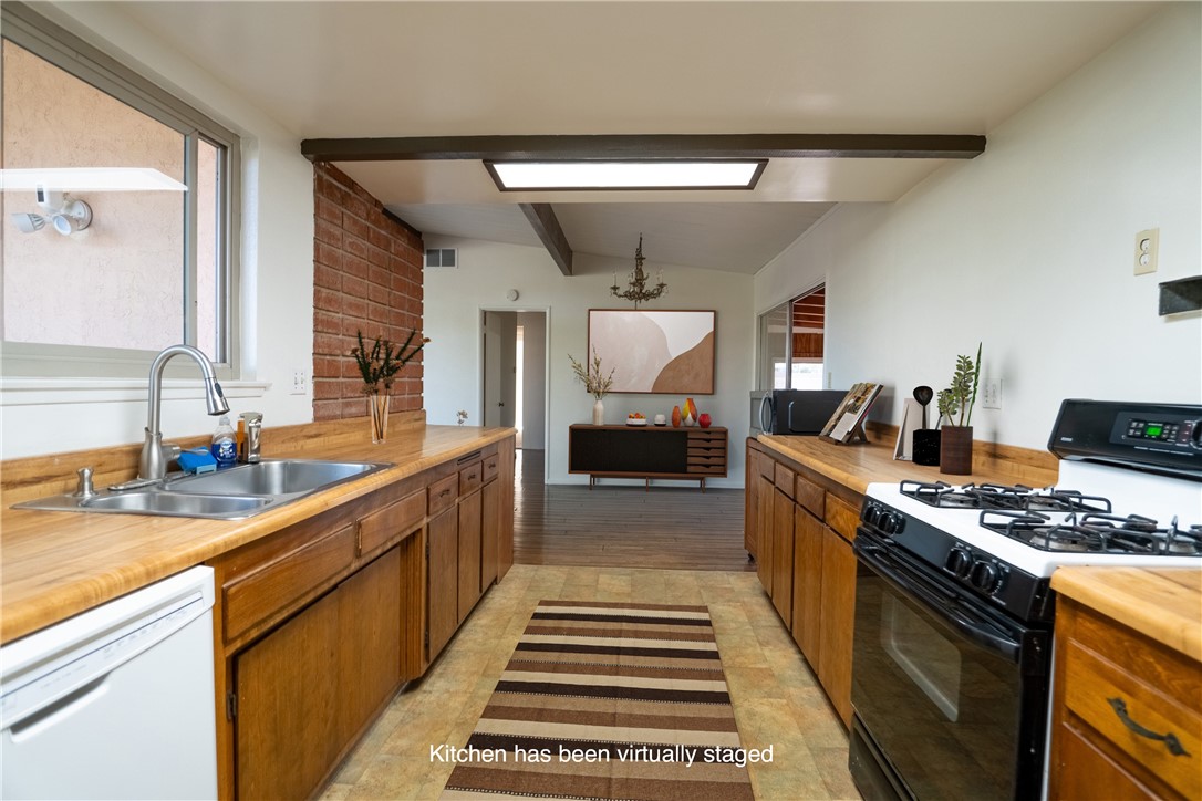 1814 W 238th Street