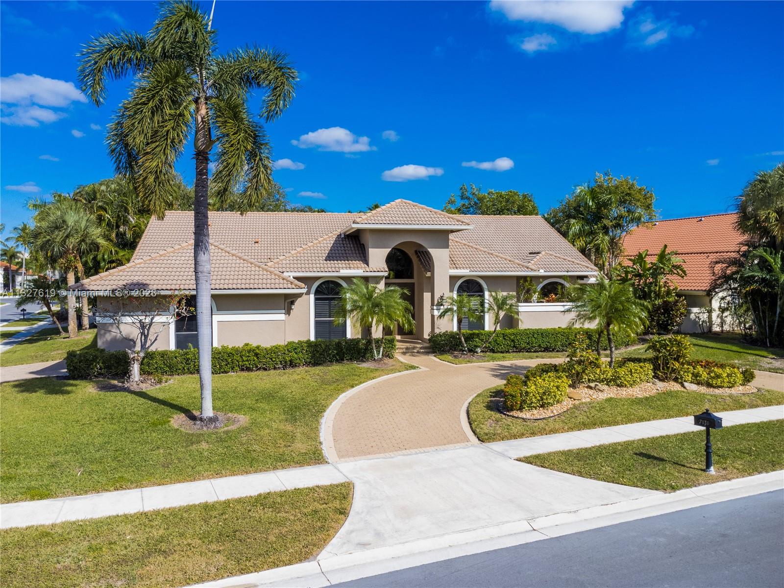 7131 Montrico Dr