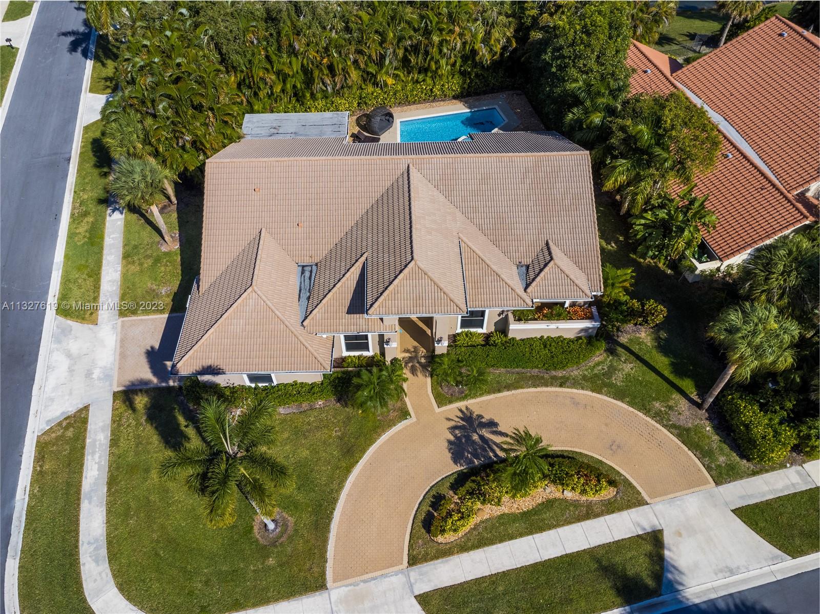 7131 Montrico Dr