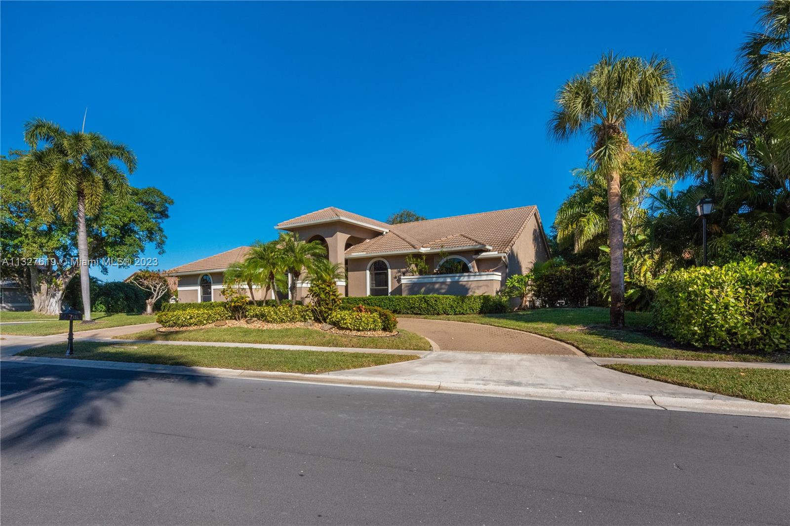 7131 Montrico Dr