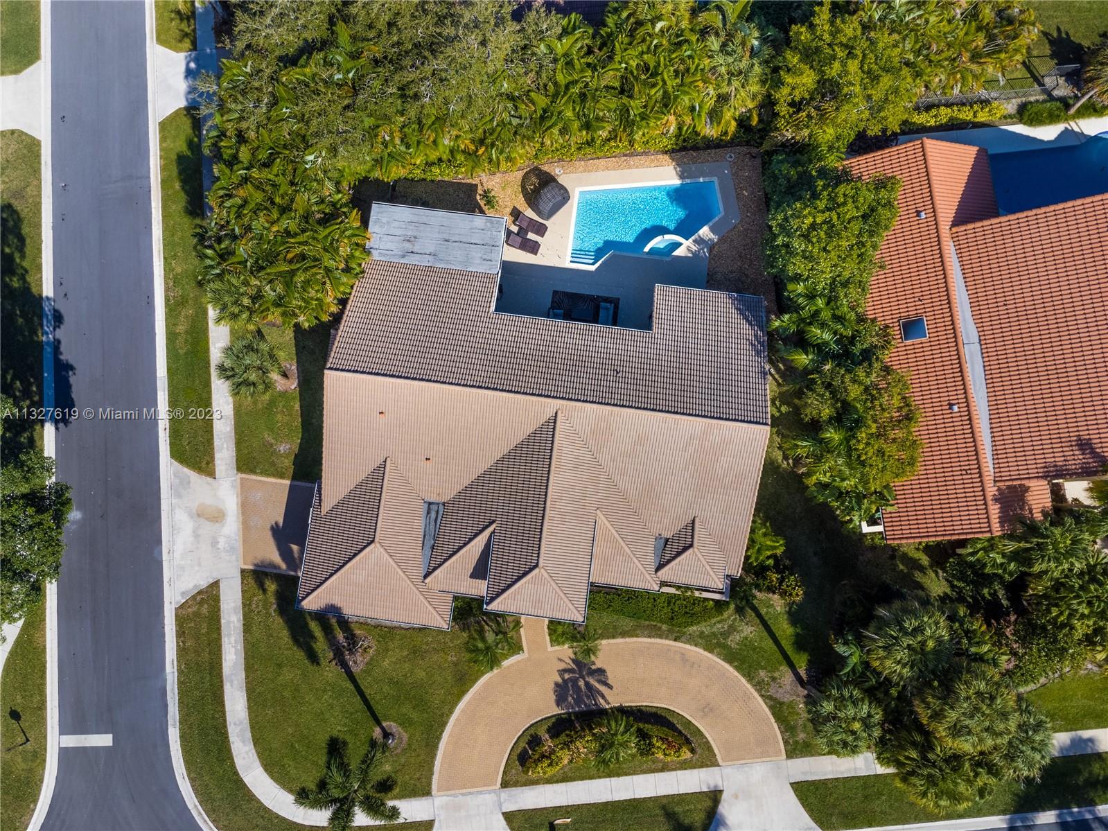 7131 Montrico Dr