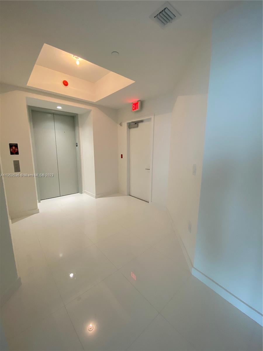 851 NE 1st Avenue # 2610