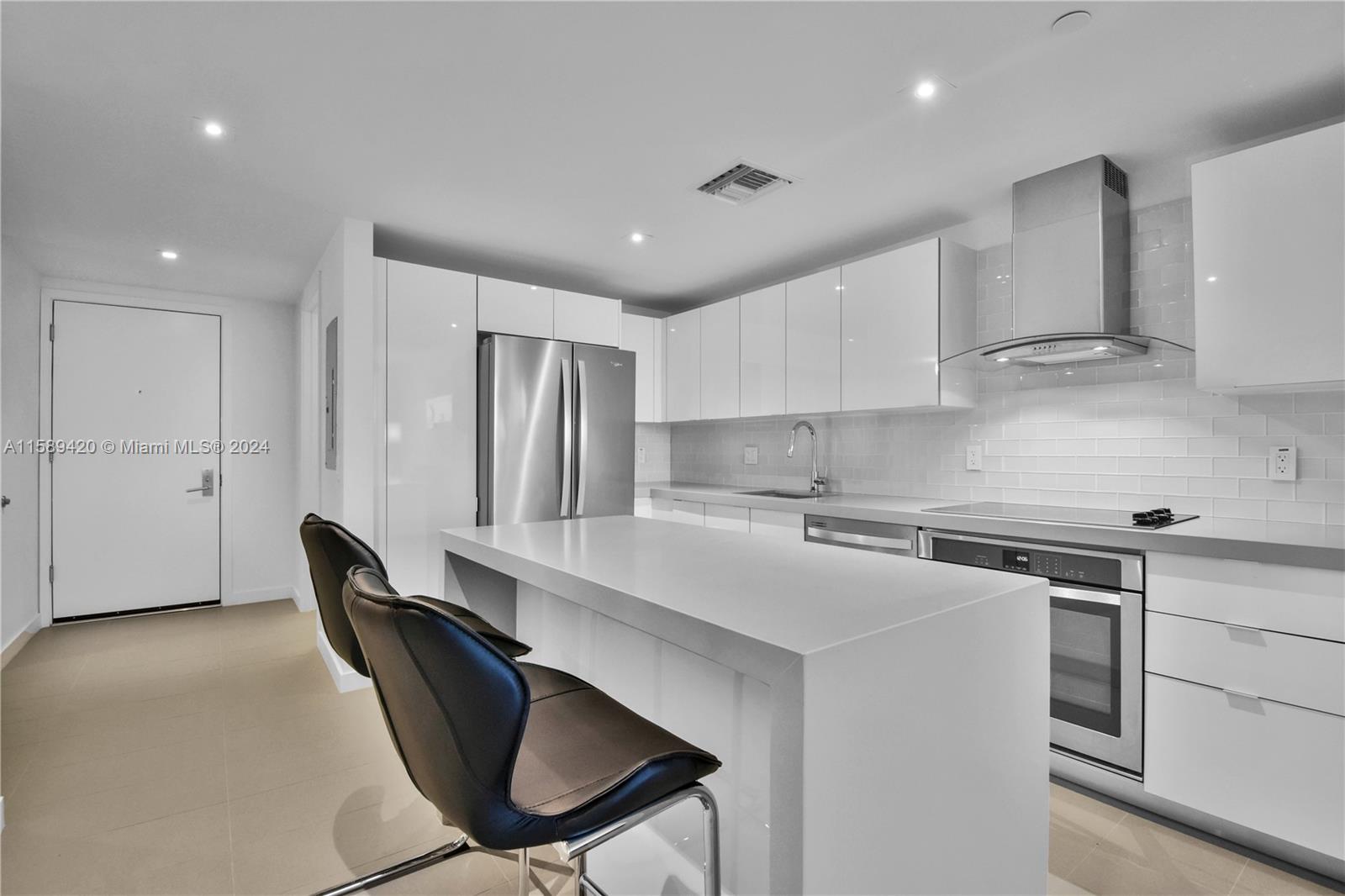 1600 NE 1st Ave # 3215
