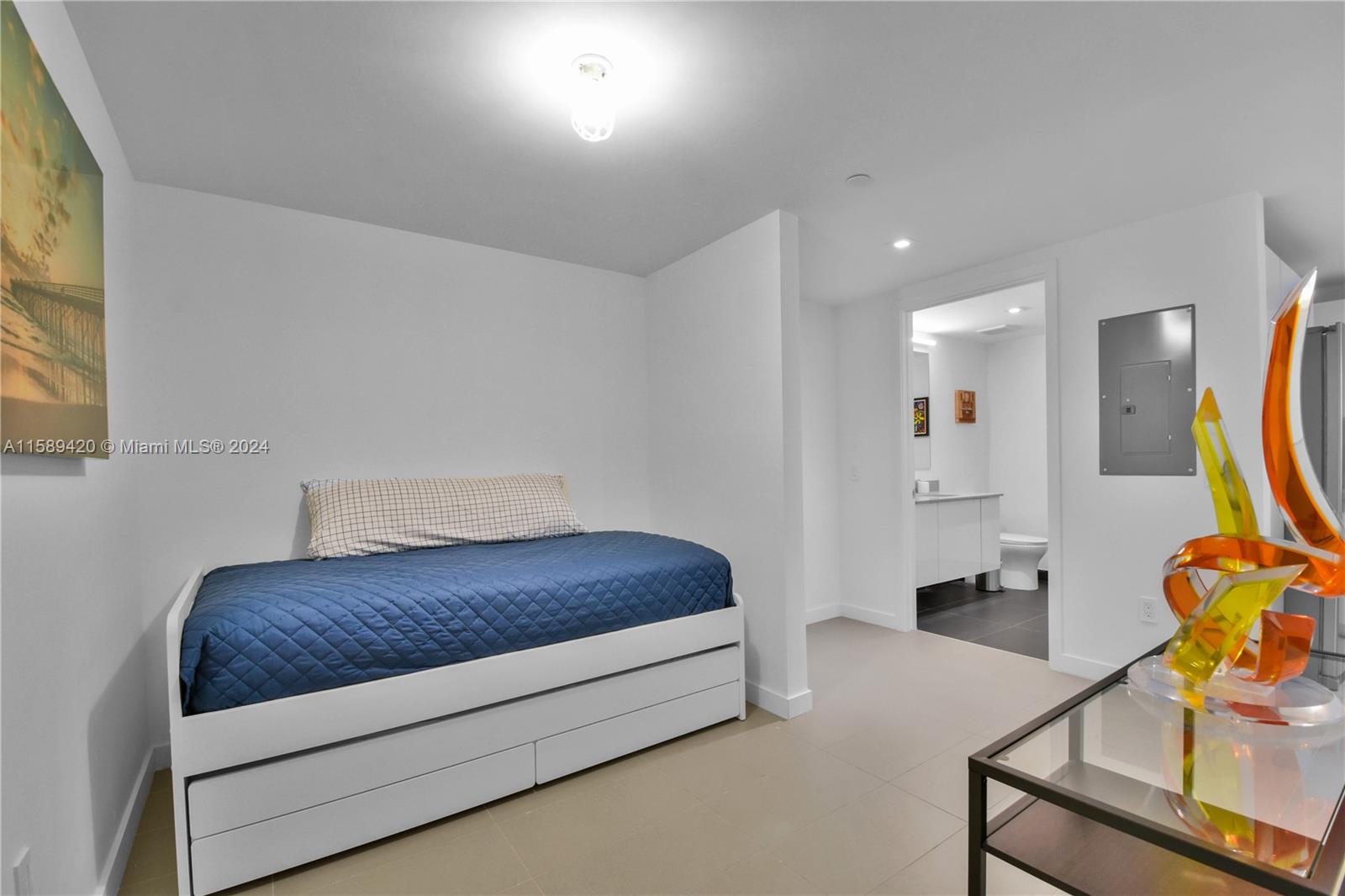 1600 NE 1st Ave # 3215