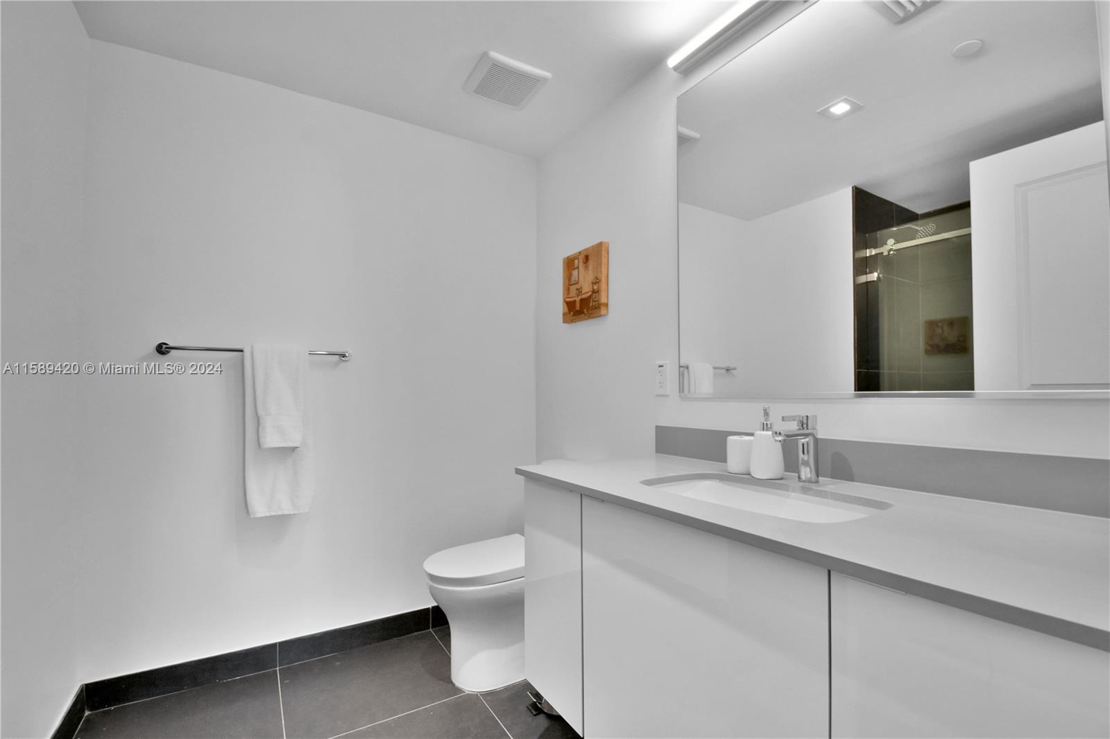 1600 NE 1st Ave # 3215