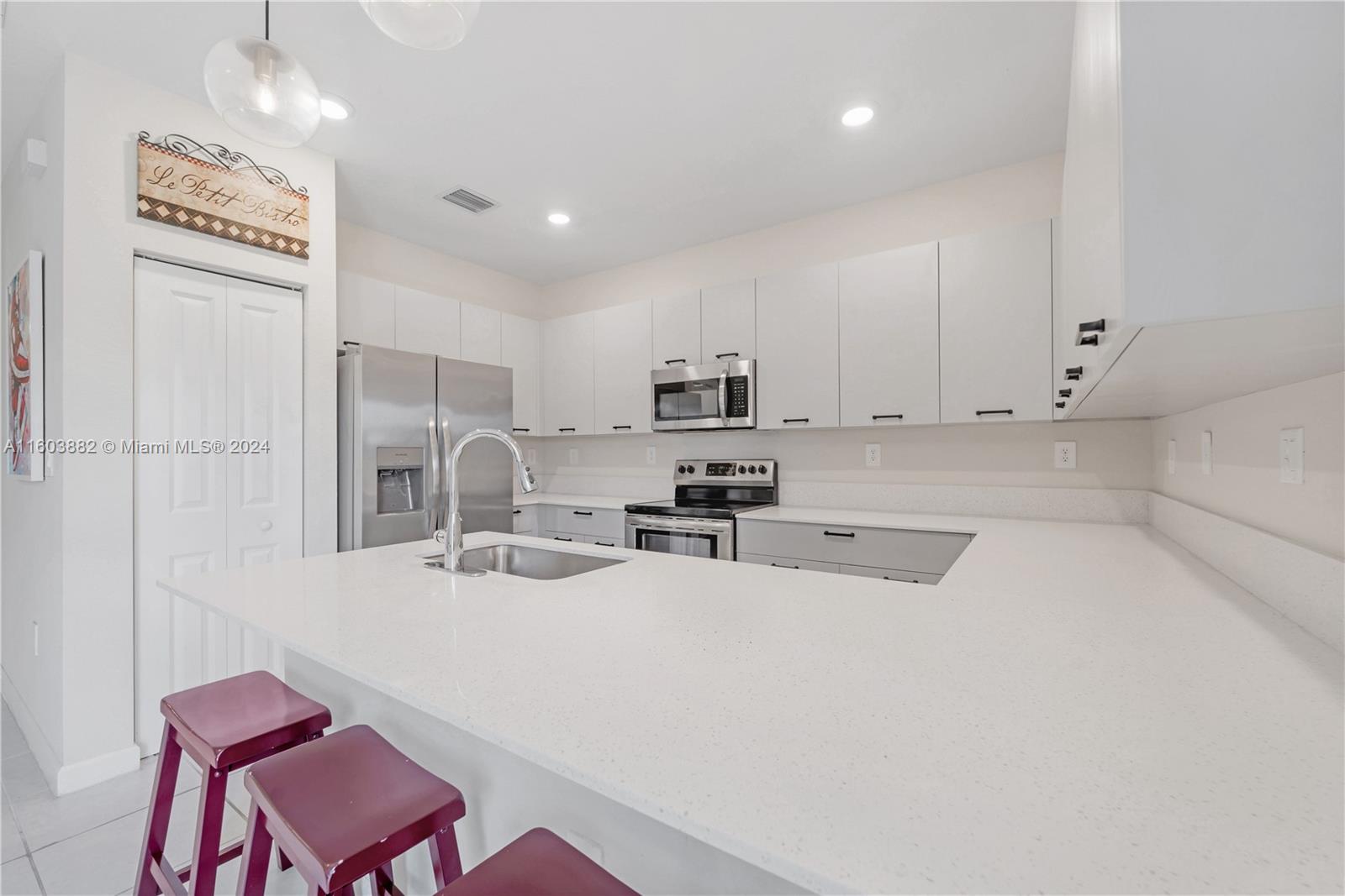 2324 NW 125th St
