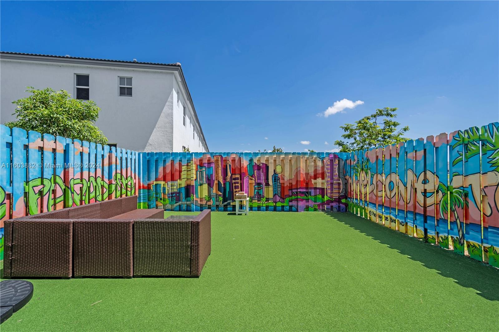 2324 NW 125th St