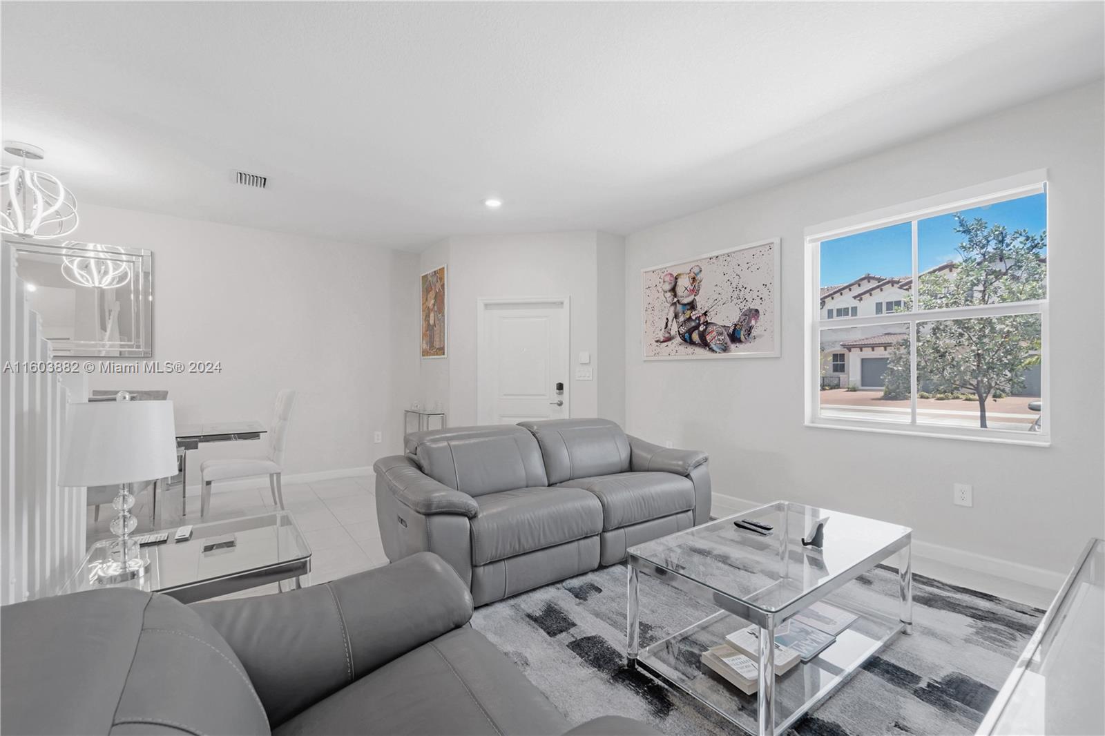 2324 NW 125th St
