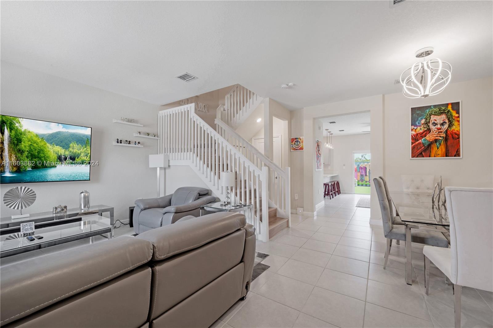 2324 NW 125th St