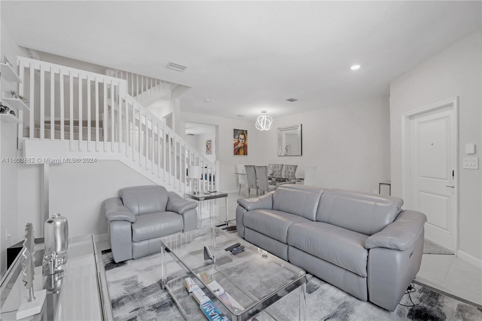 2324 NW 125th St