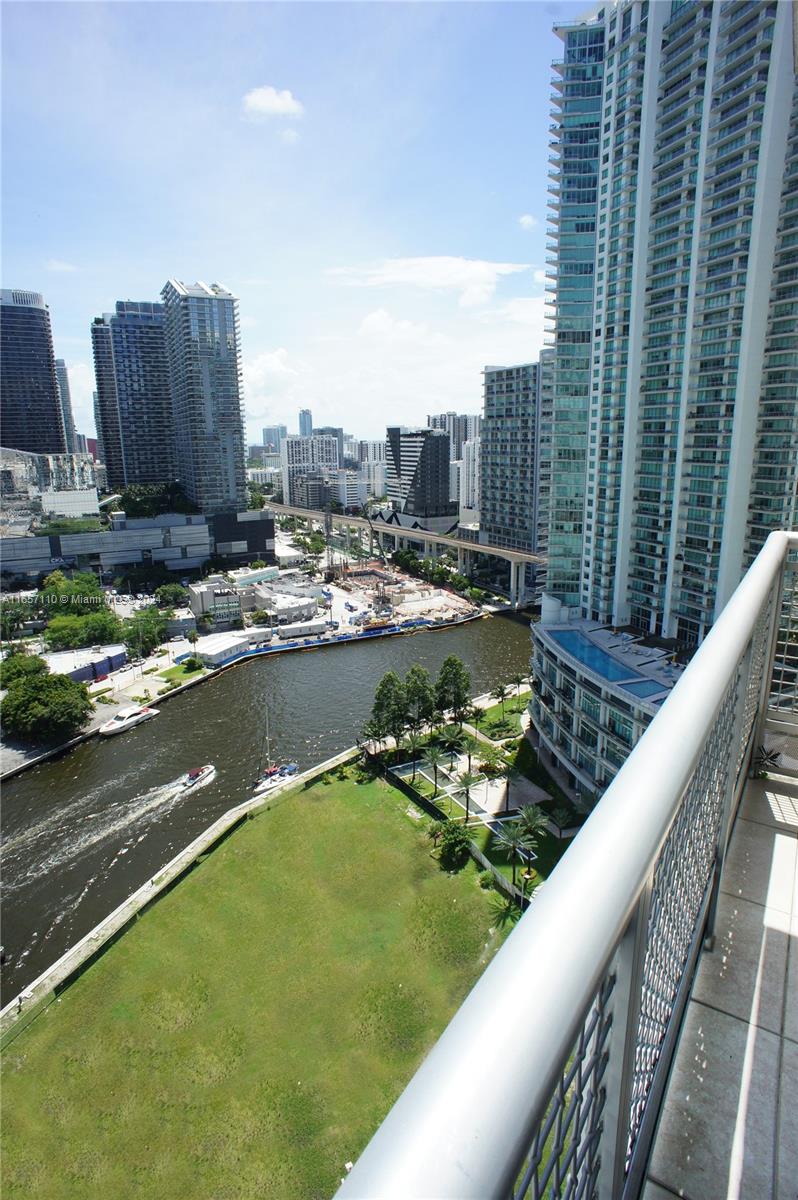 350 S Miami Ave Unit: 2506