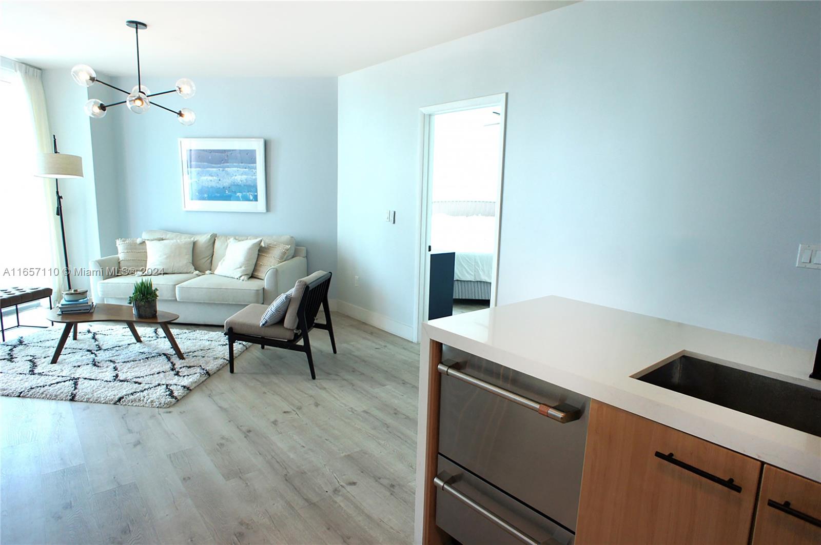 350 S Miami Ave Unit: 2506
