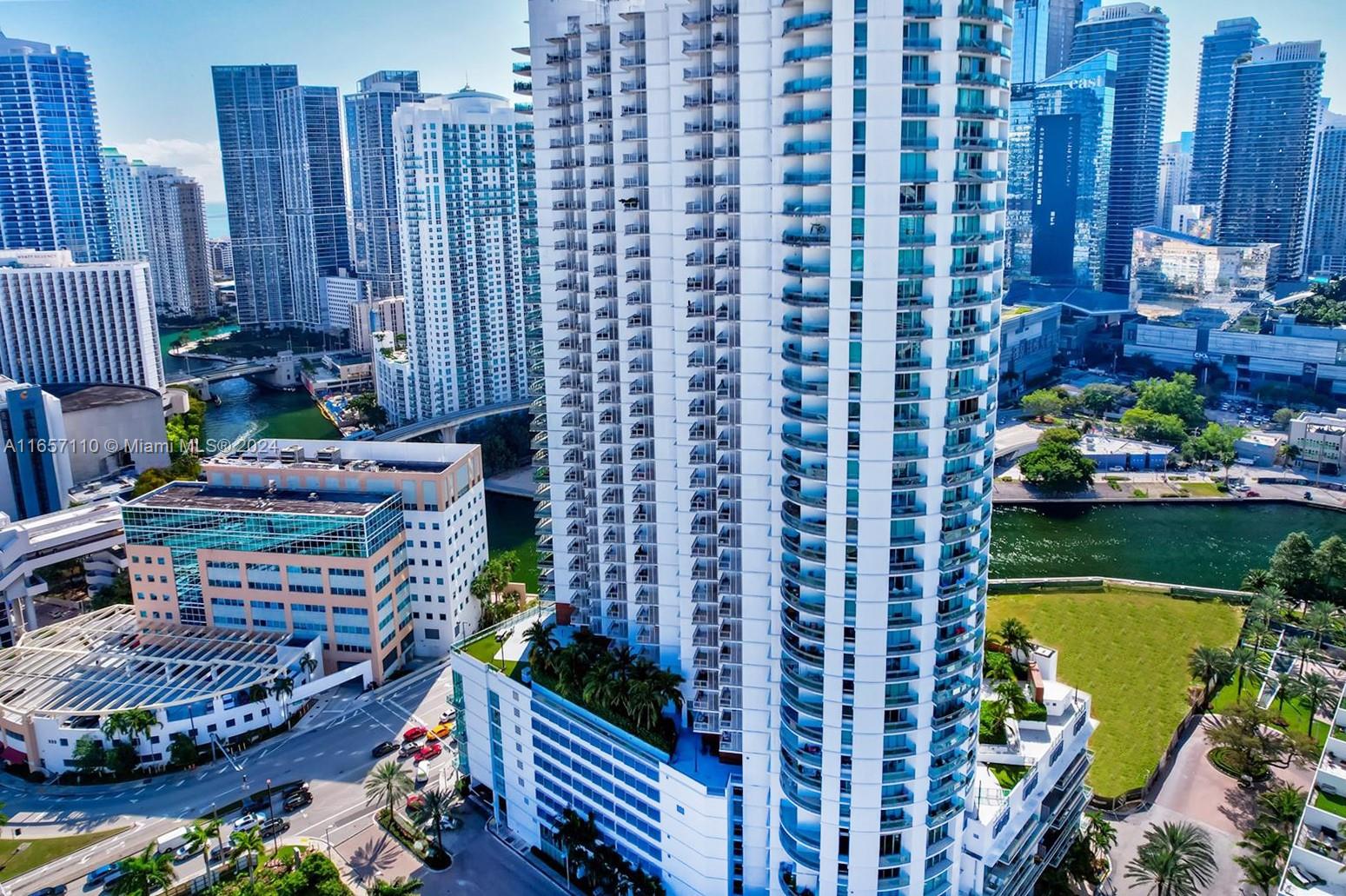 350 S Miami Ave Unit: 2506