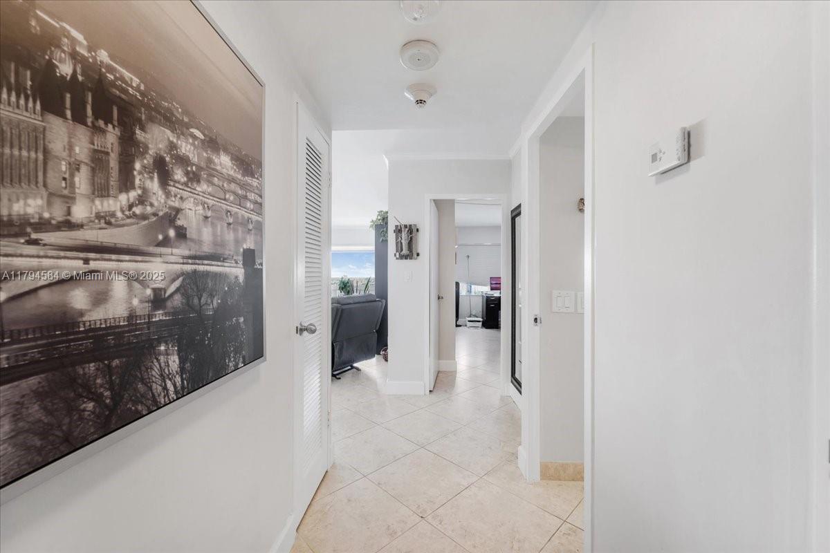 2100 S Ocean Dr # 10E