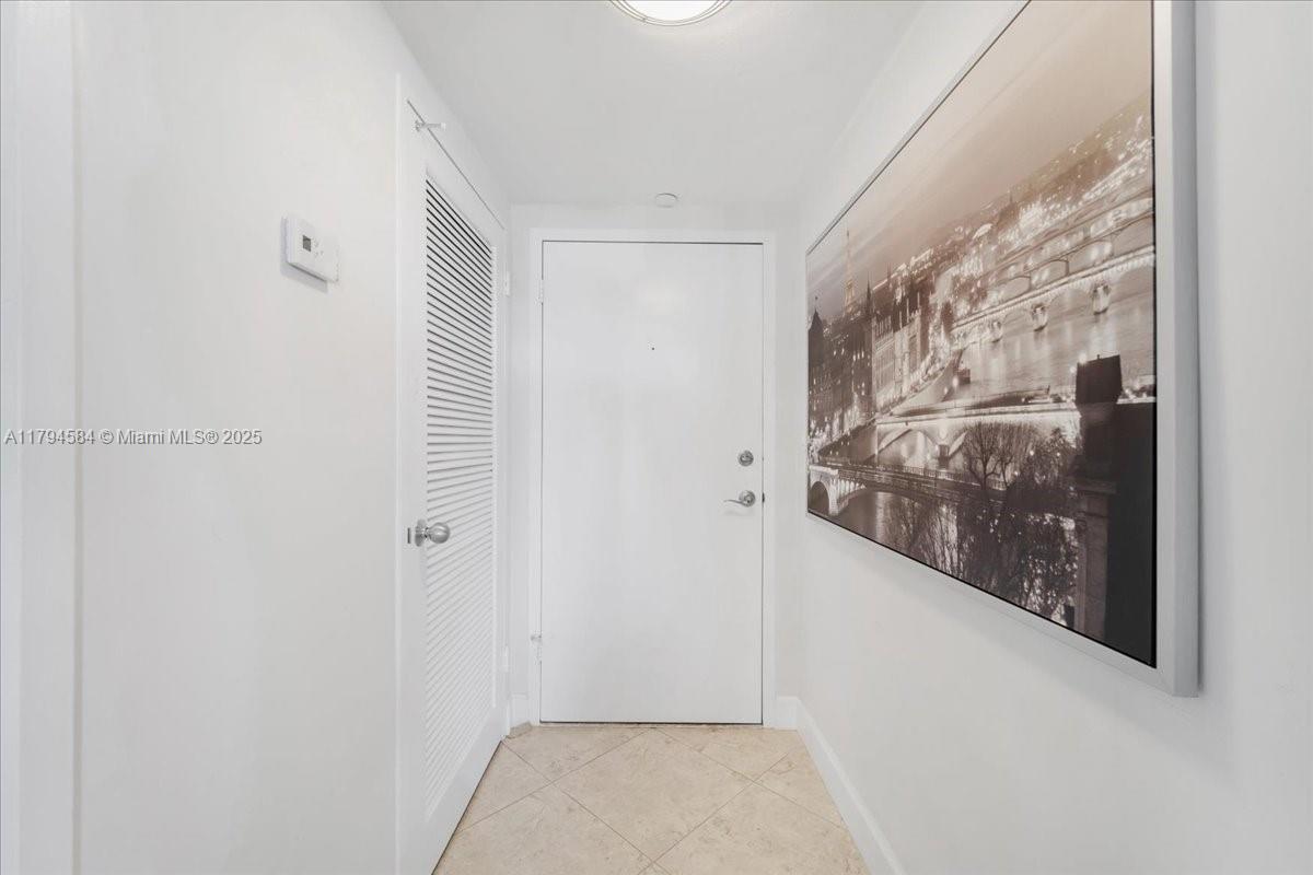 2100 S Ocean Dr # 10E