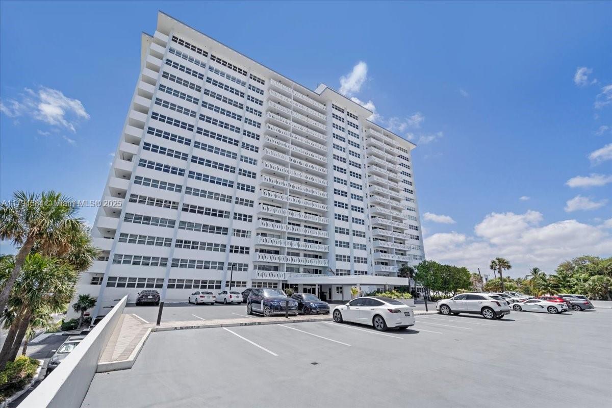 2100 S Ocean Dr # 10E