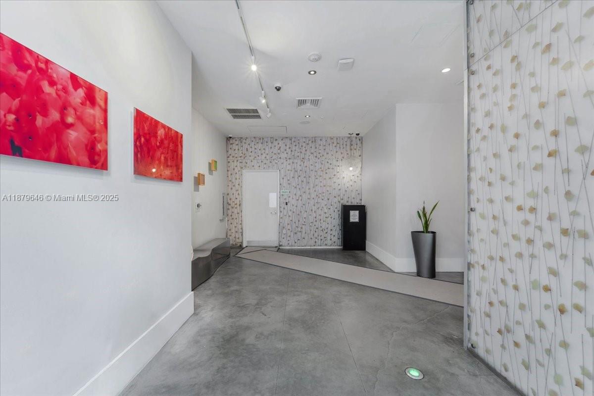 133 NE 2nd Ave # 3601