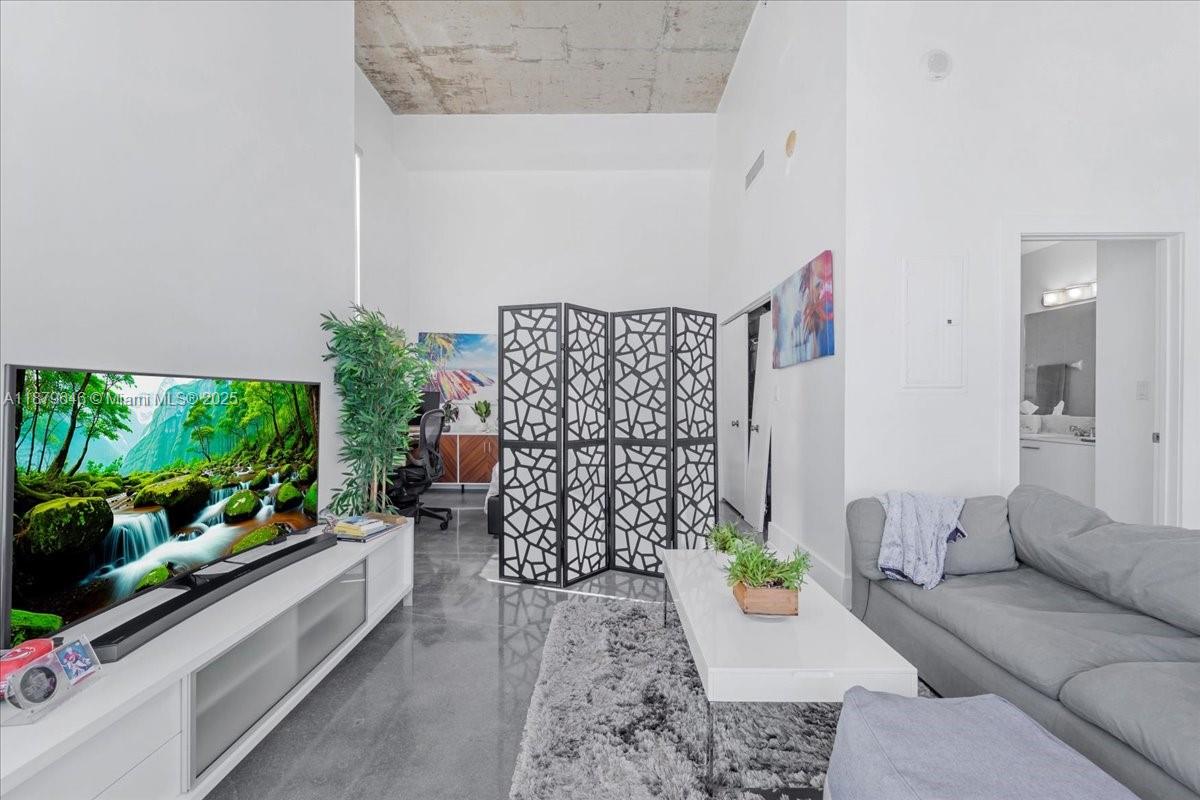 133 NE 2nd Ave # 3601