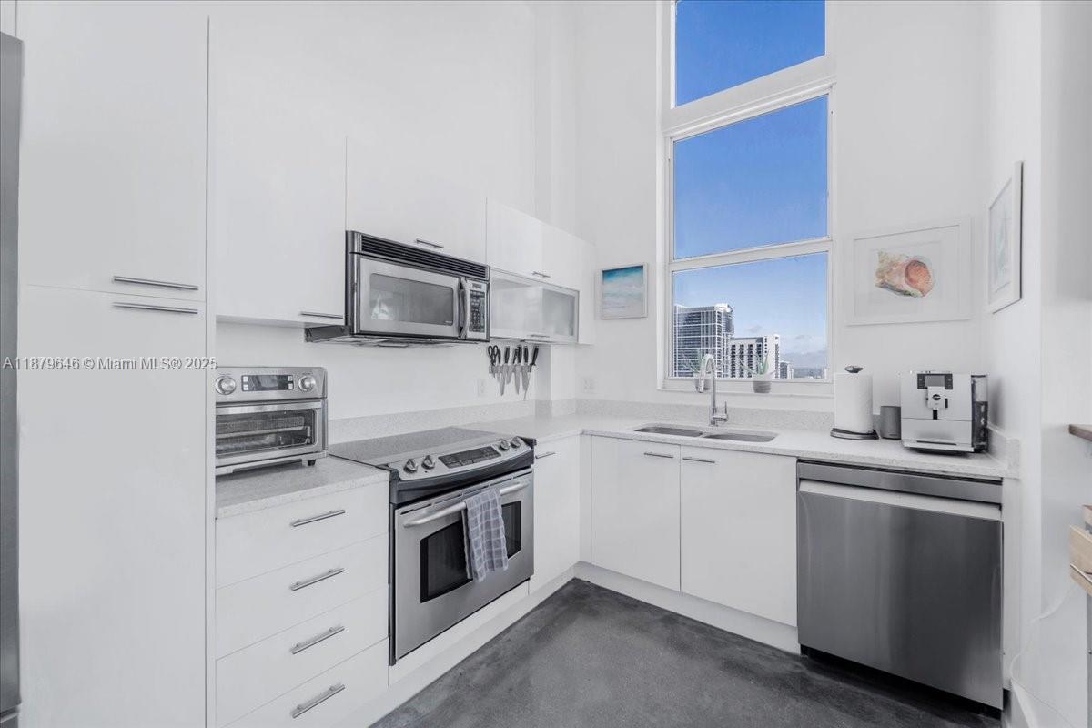 133 NE 2nd Ave # 3601