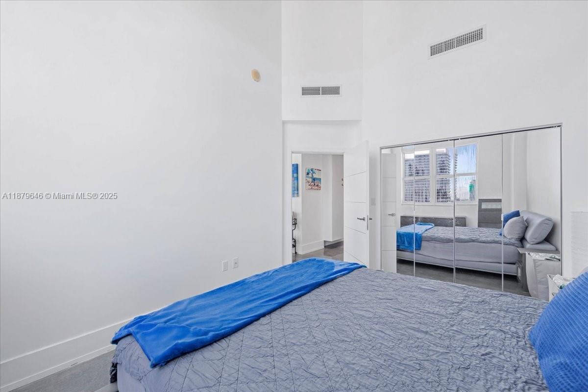 133 NE 2nd Ave # 3601