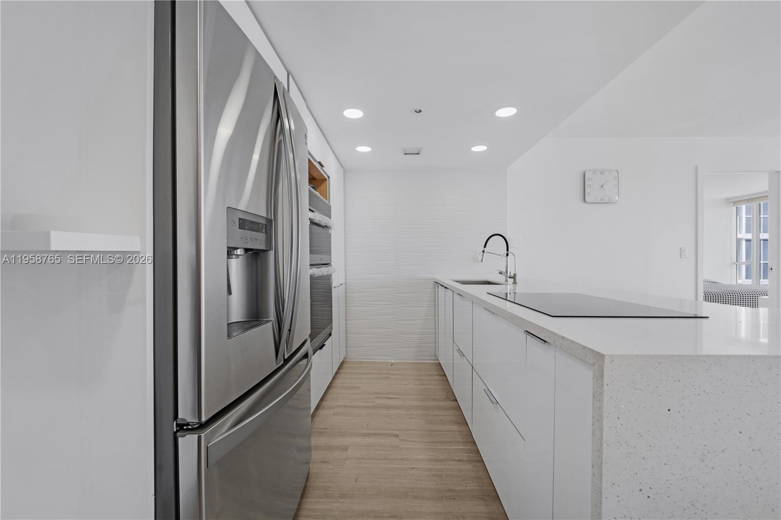 7601 E Treasure Dr # 2209