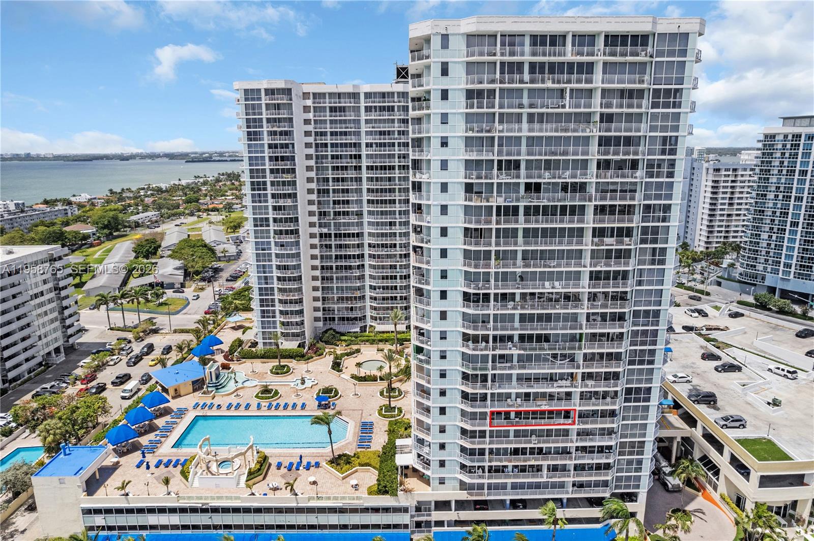 7601 E Treasure Dr # 2209