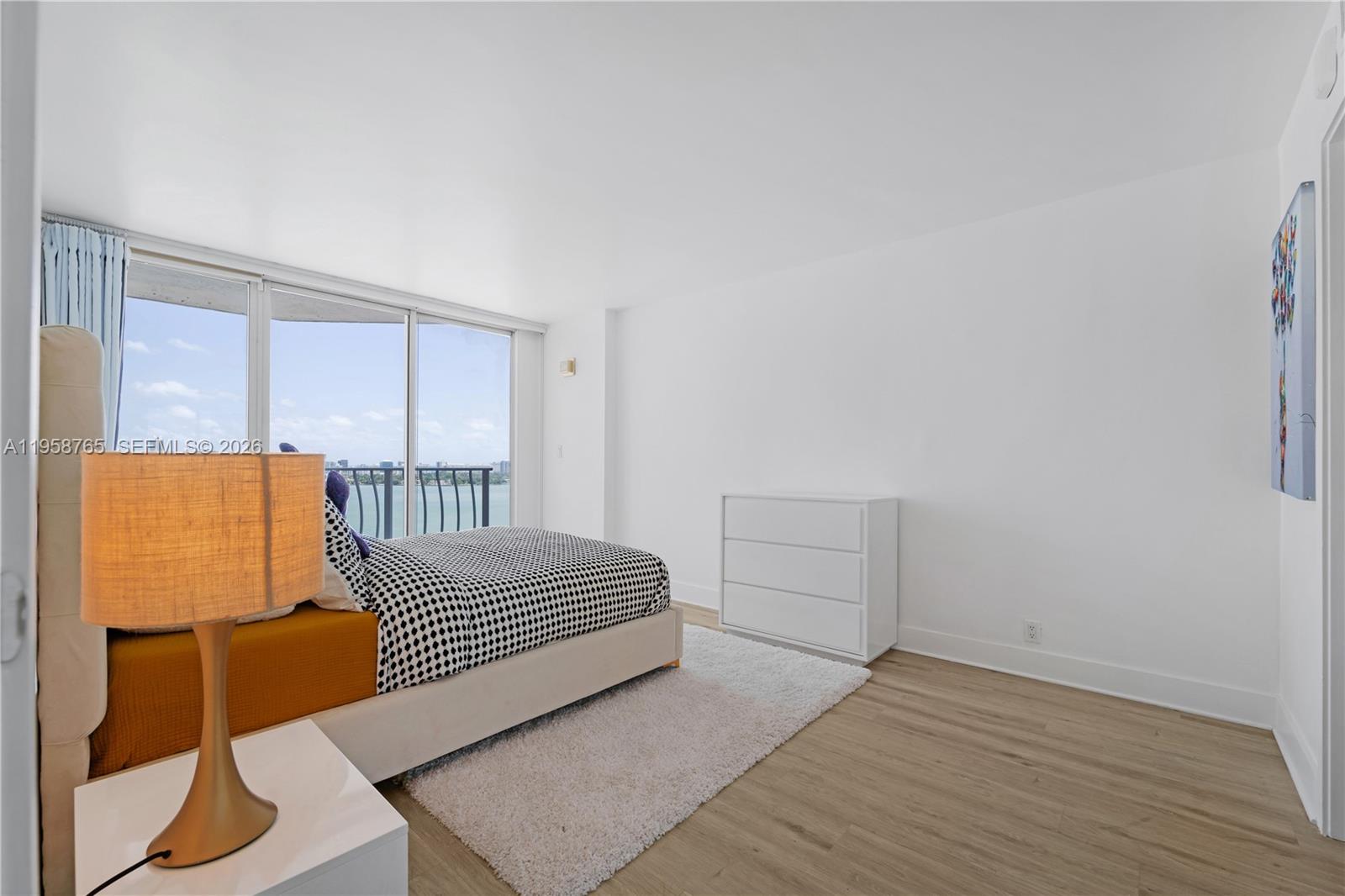 7601 E Treasure Dr # 2209