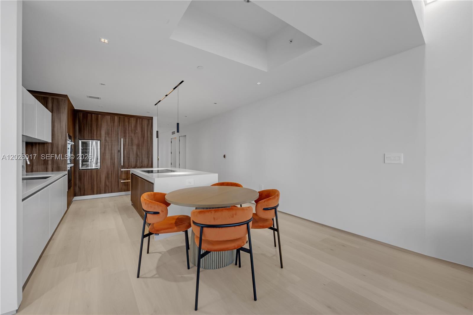851 NE 1st Ave # 4201