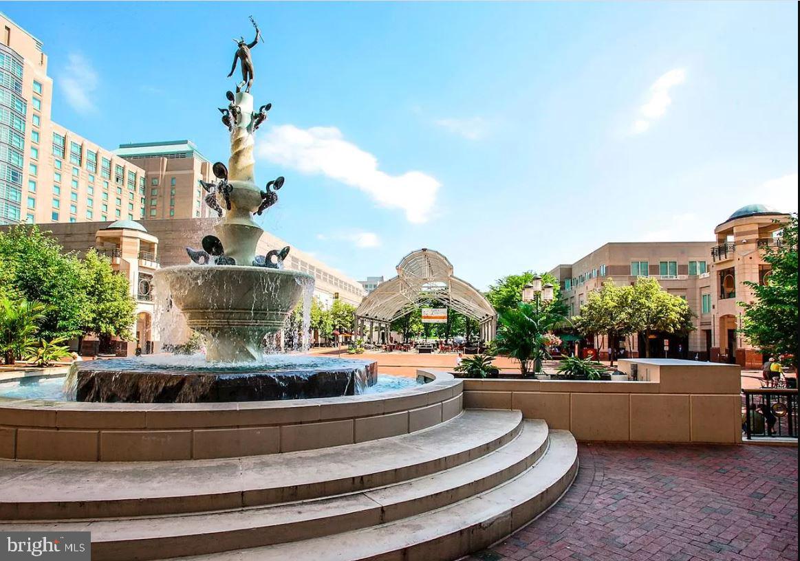 12016 TALIESIN PLACE Unit: 32