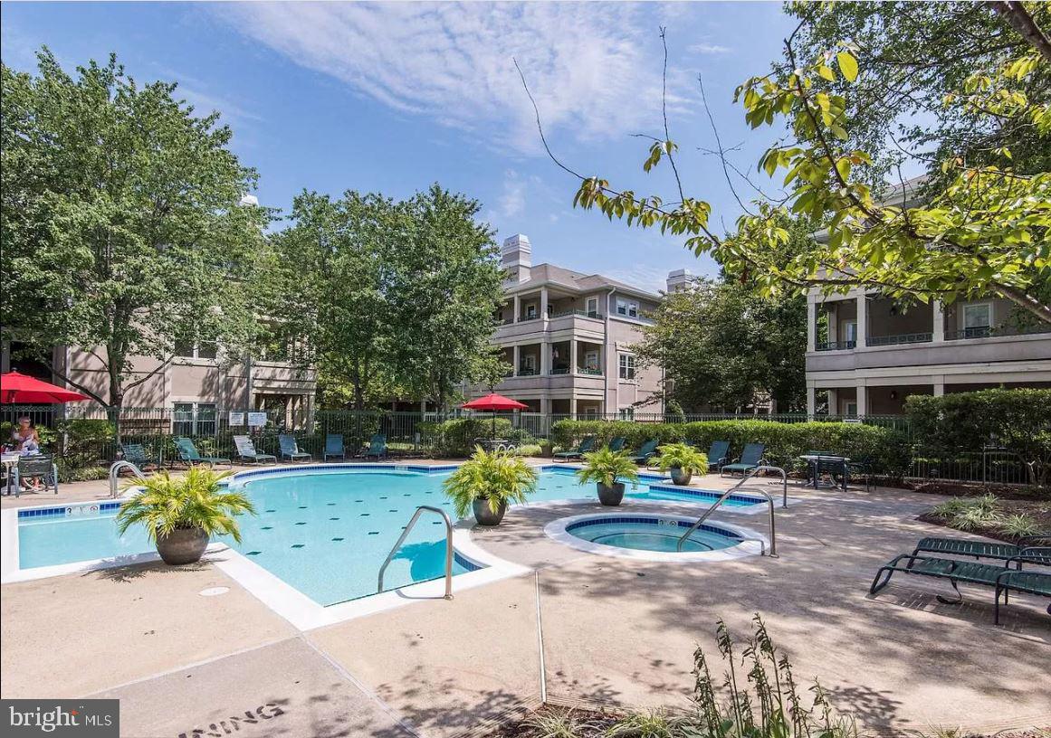 12016 TALIESIN PLACE Unit: 32