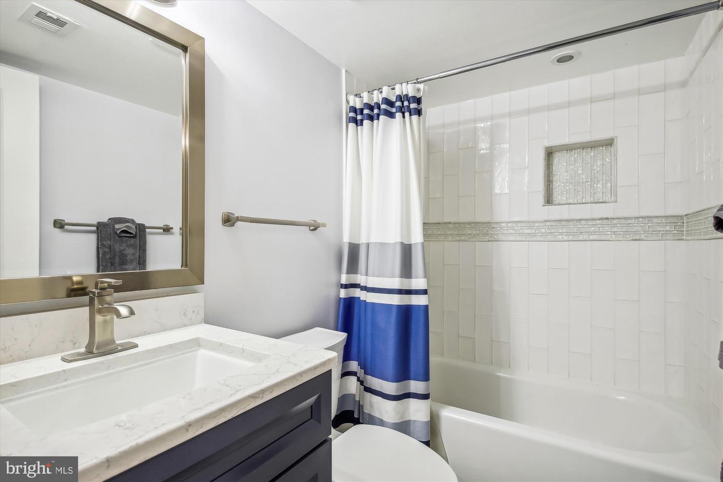 11620 IVYSTONE COURT Unit: 201