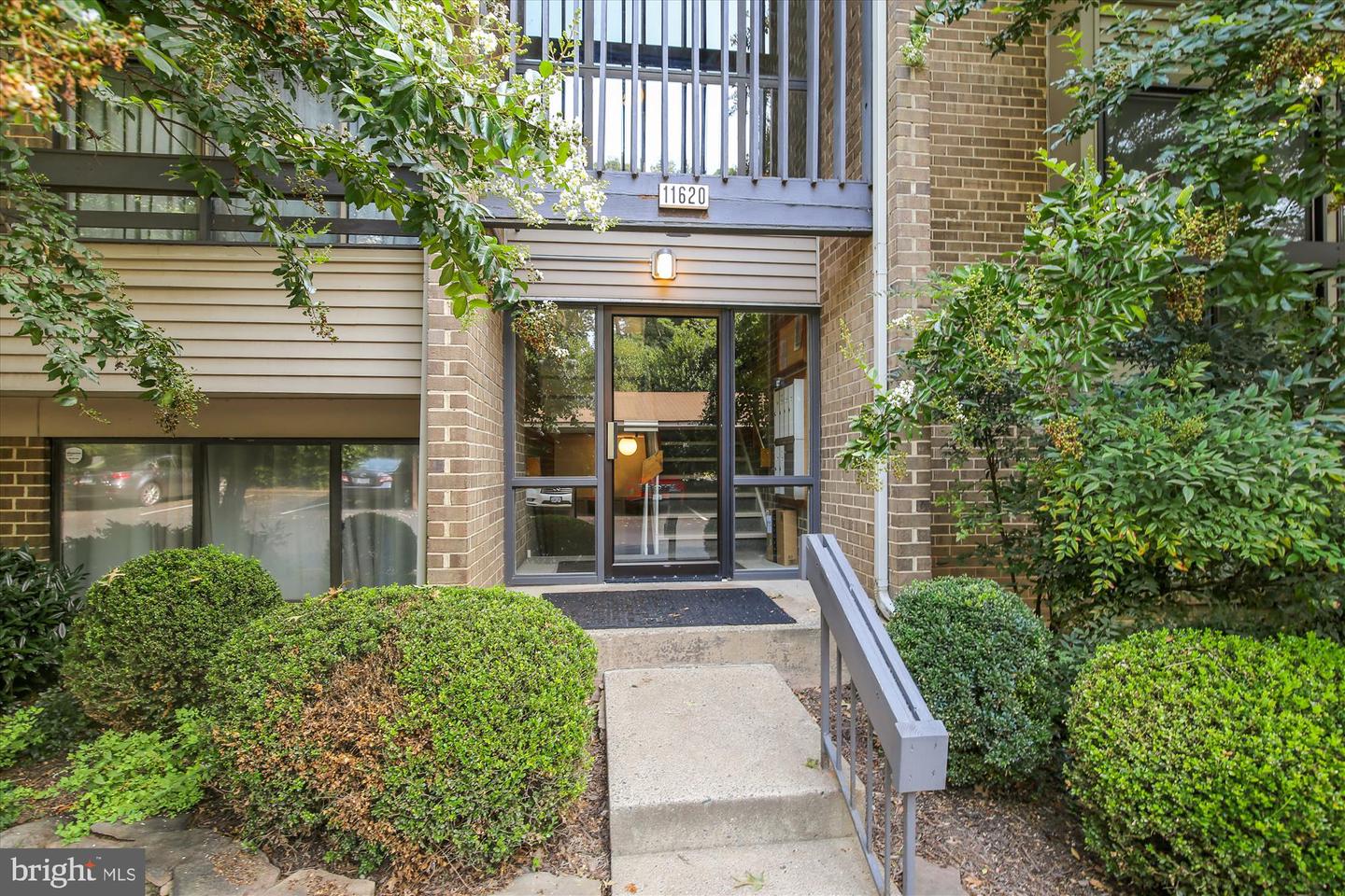 11620 IVYSTONE COURT Unit: 201