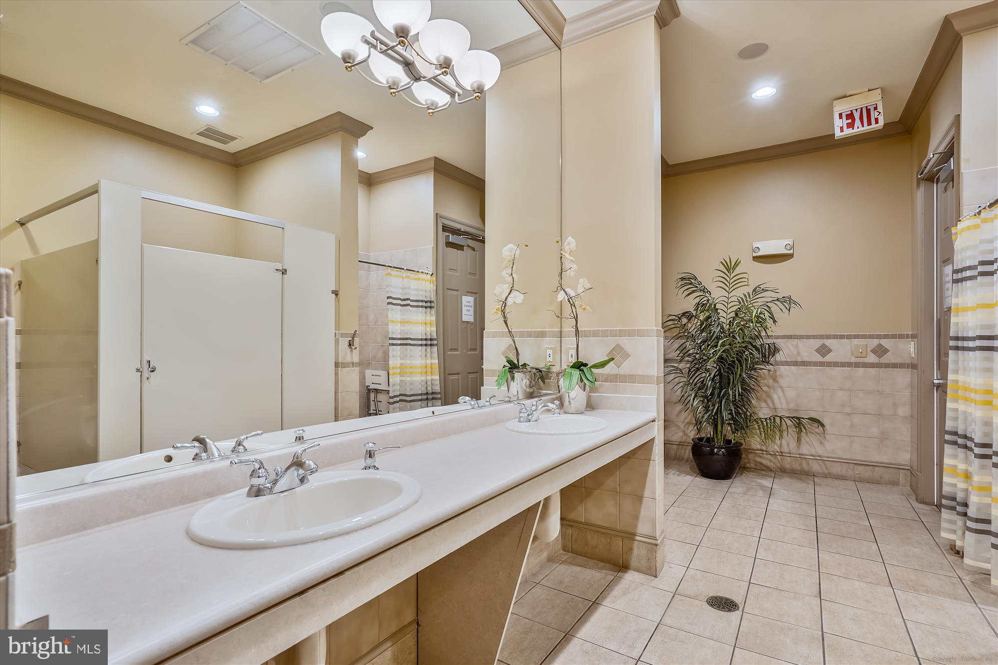 3021 Nicosh CIRCLE Unit: 1309