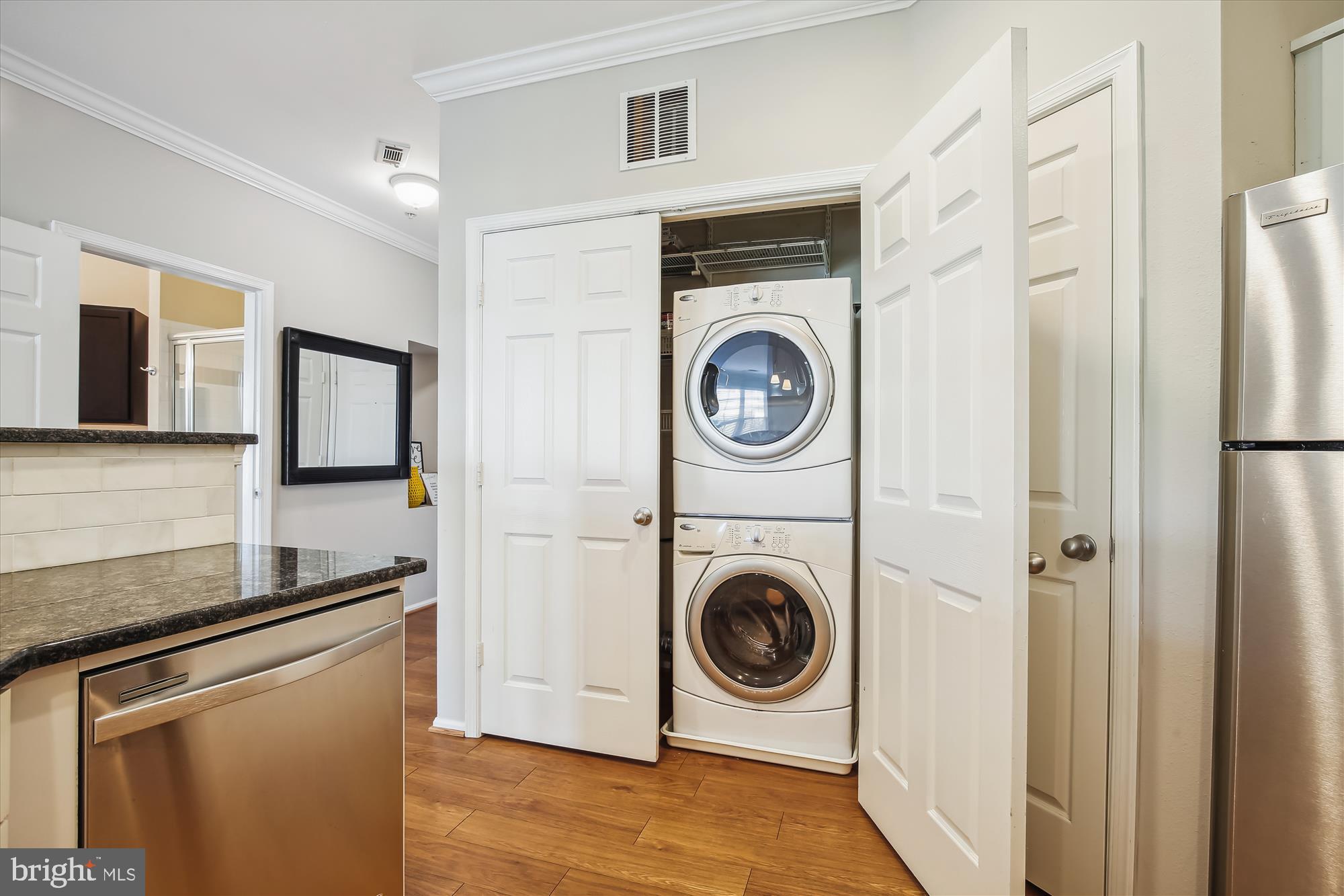 3021 Nicosh CIRCLE Unit: 1309