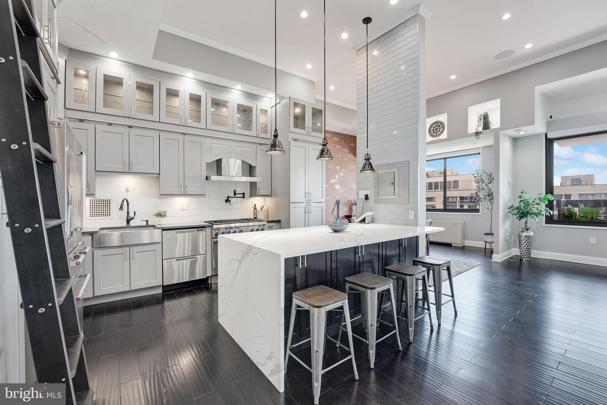 3701 S George Mason Dr #2605n