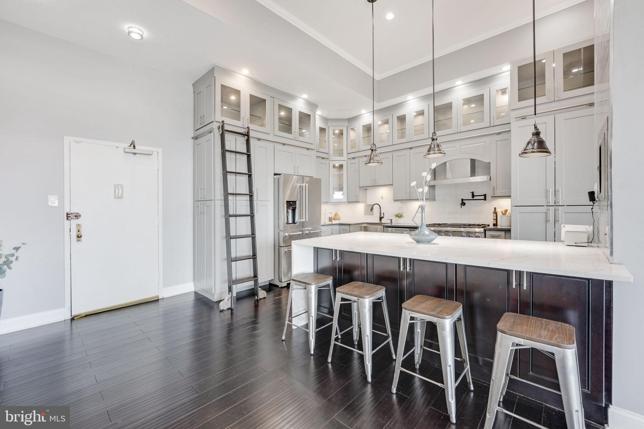 3701 S George Mason Dr #2605n