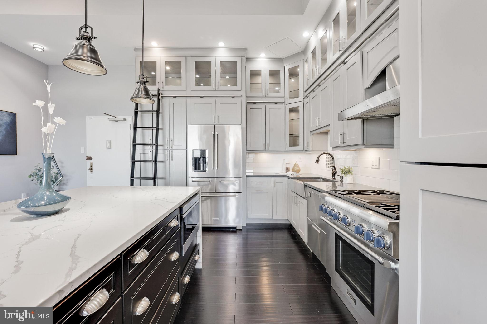 3701 S George Mason Dr #2605n