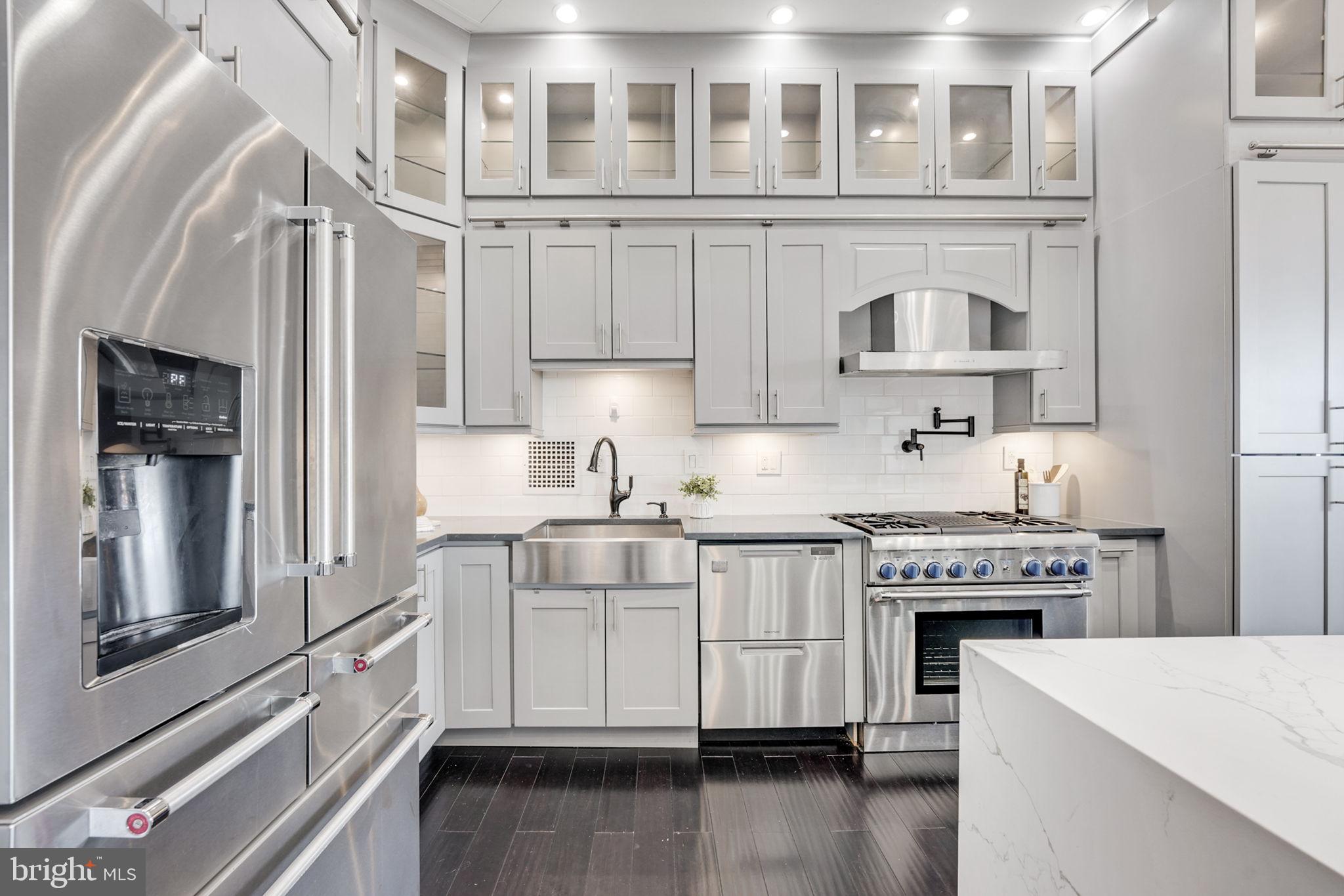 3701 S George Mason Dr #2605n