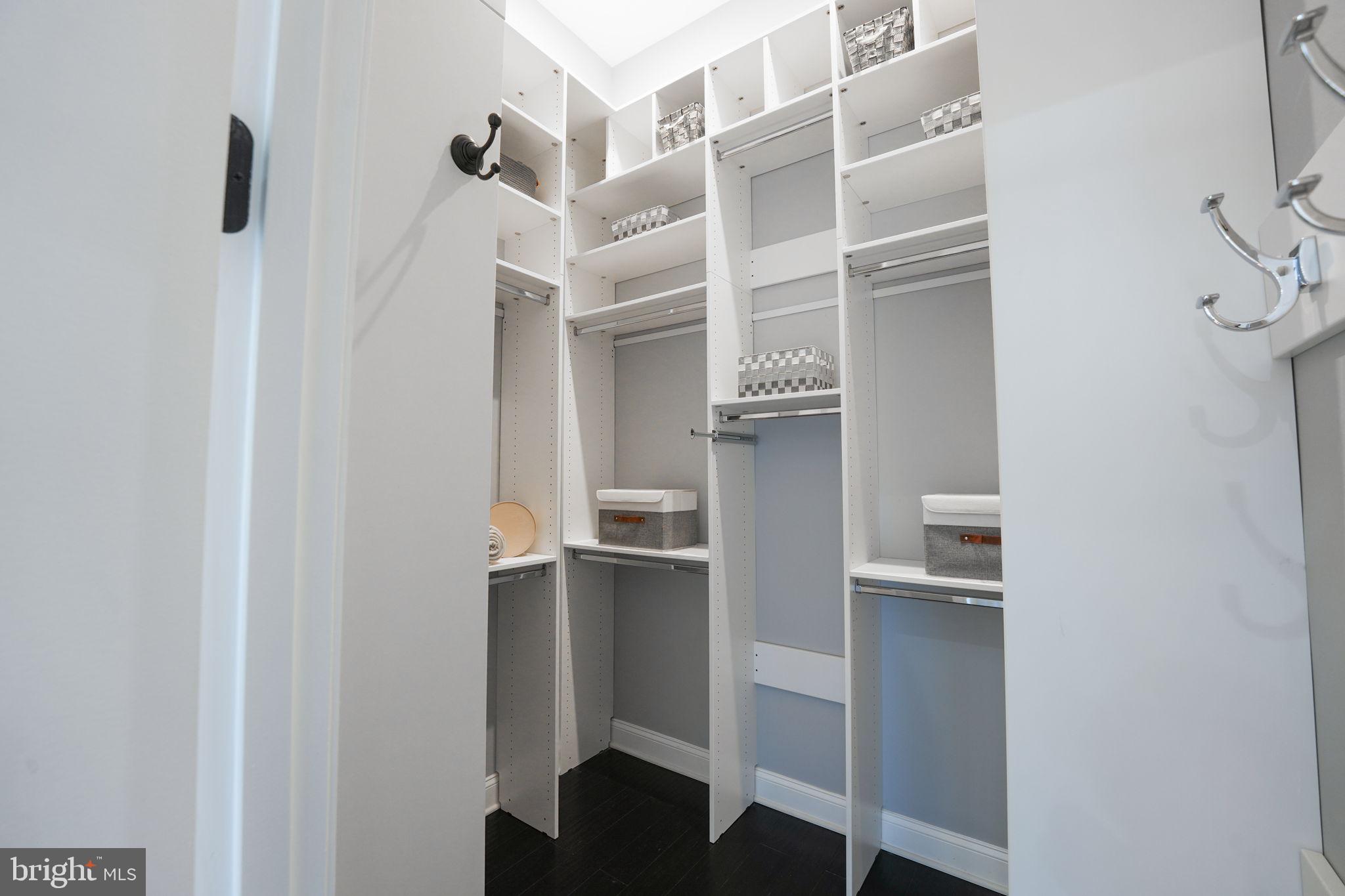 3701 S George Mason Dr #2605n