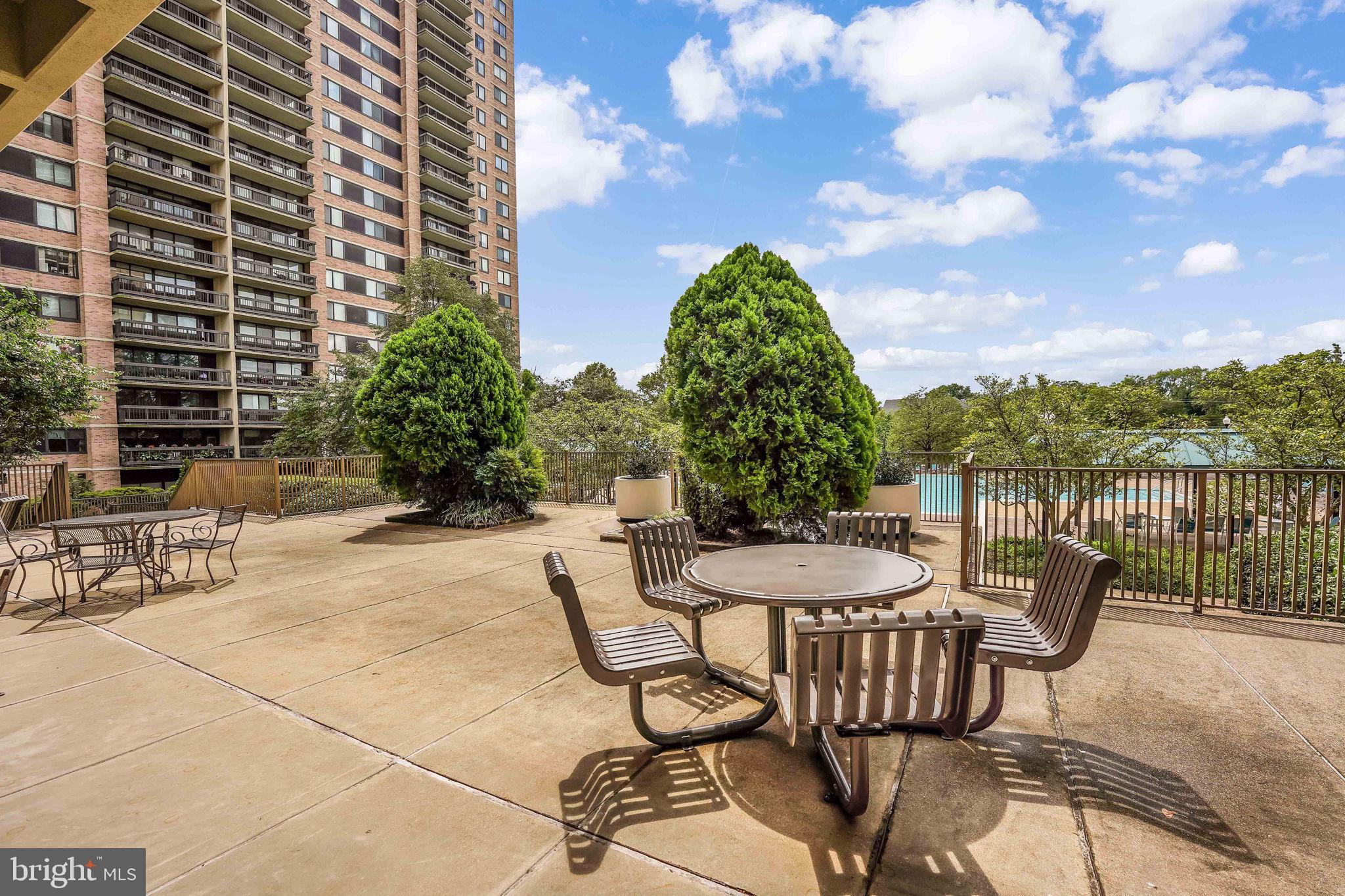 3701 S George Mason Dr #2605n