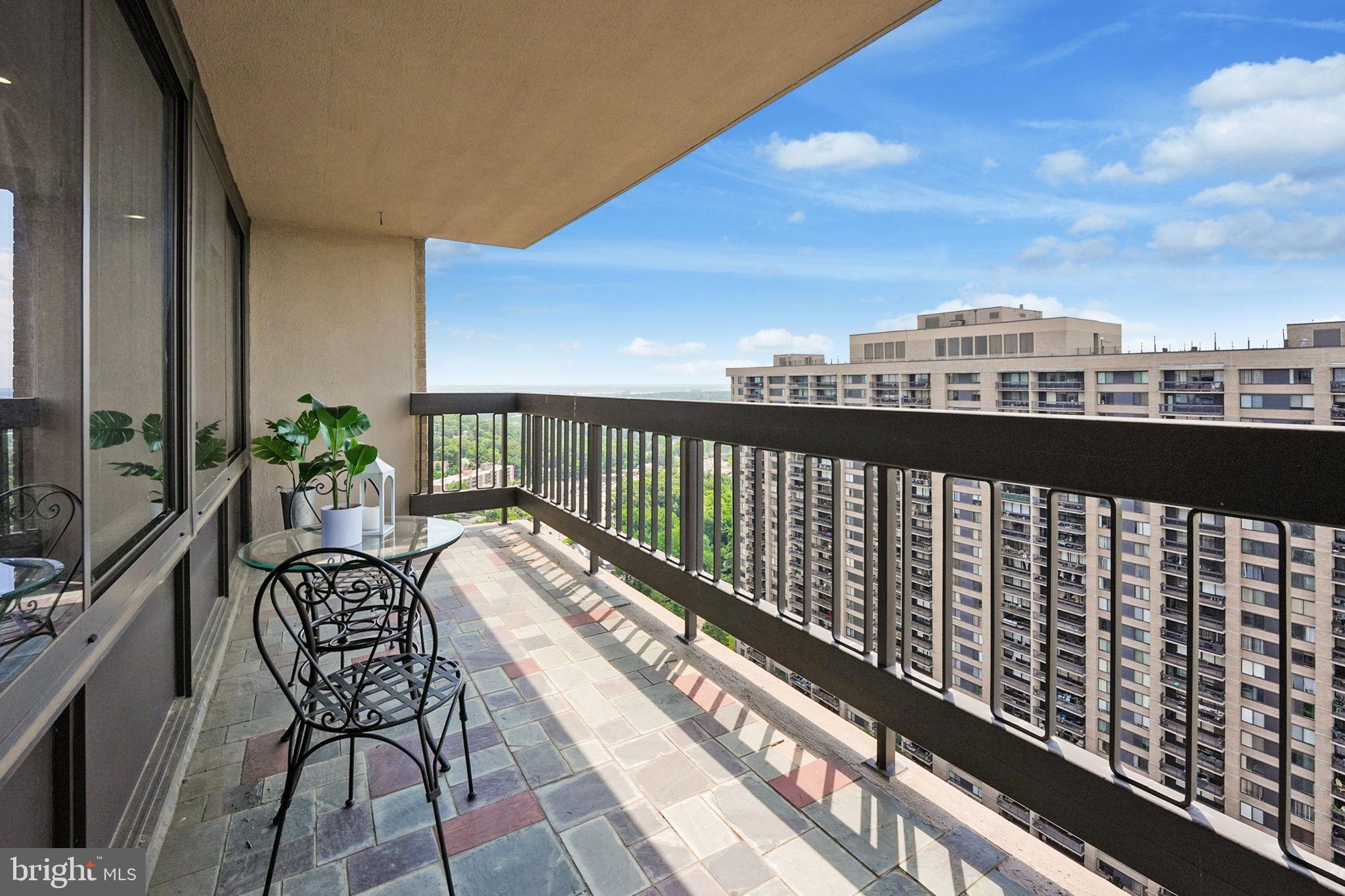 3701 S George Mason Dr #2605n