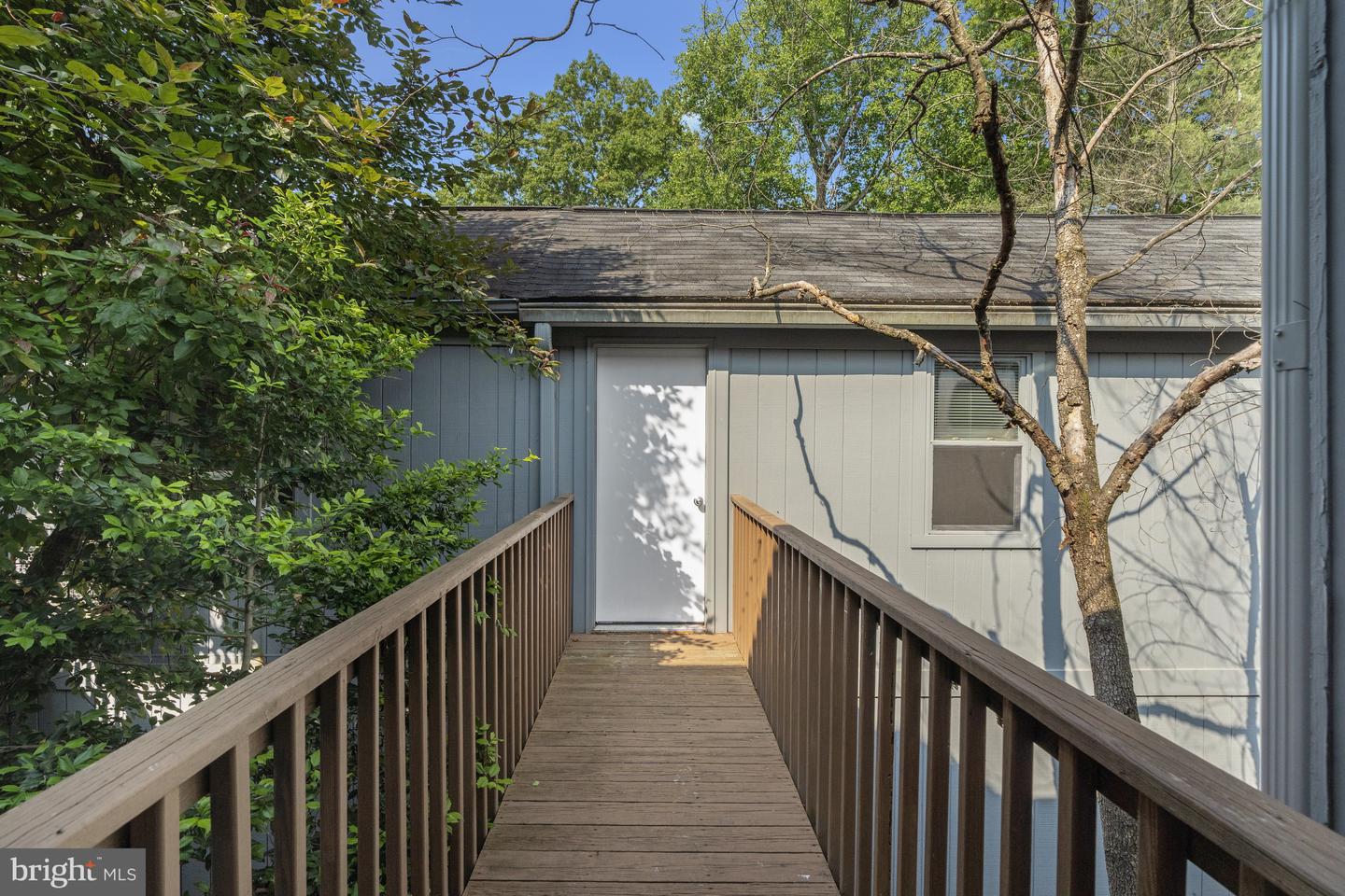 11174 Glade Dr