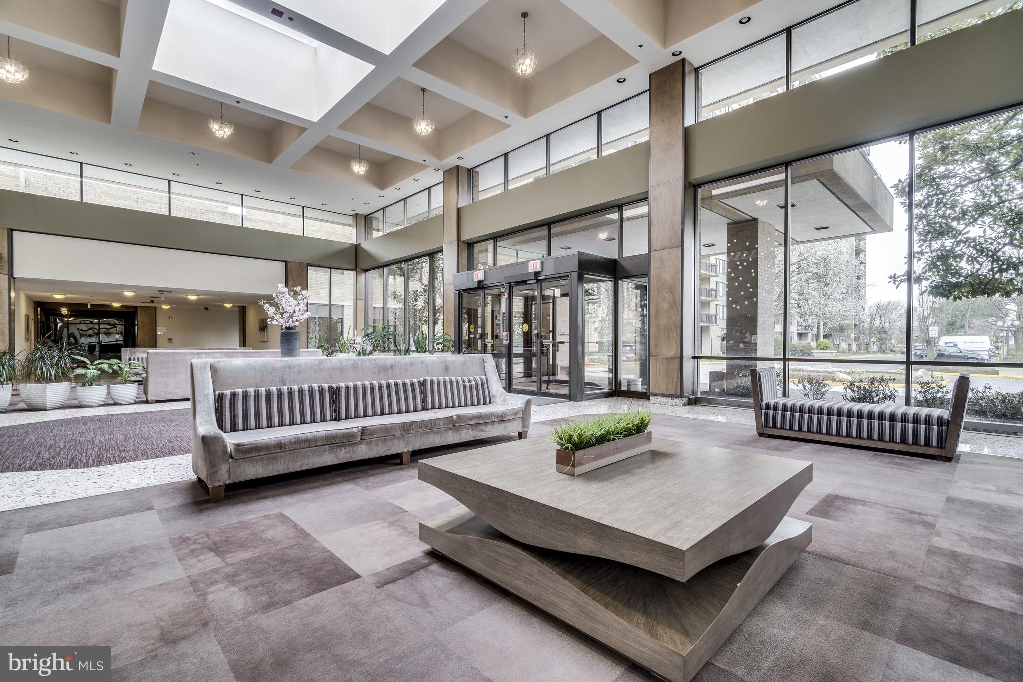 3713 S George Mason Dr #713