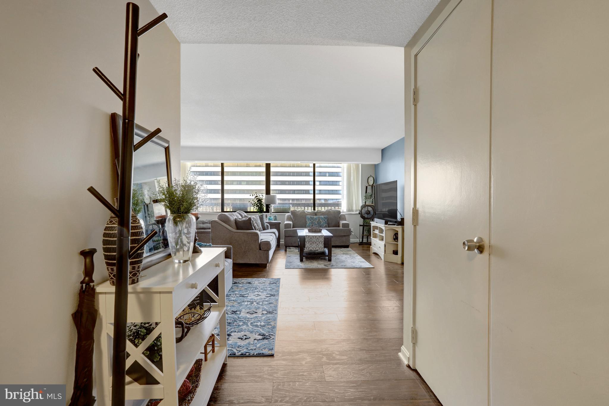 3713 S George Mason Dr #713