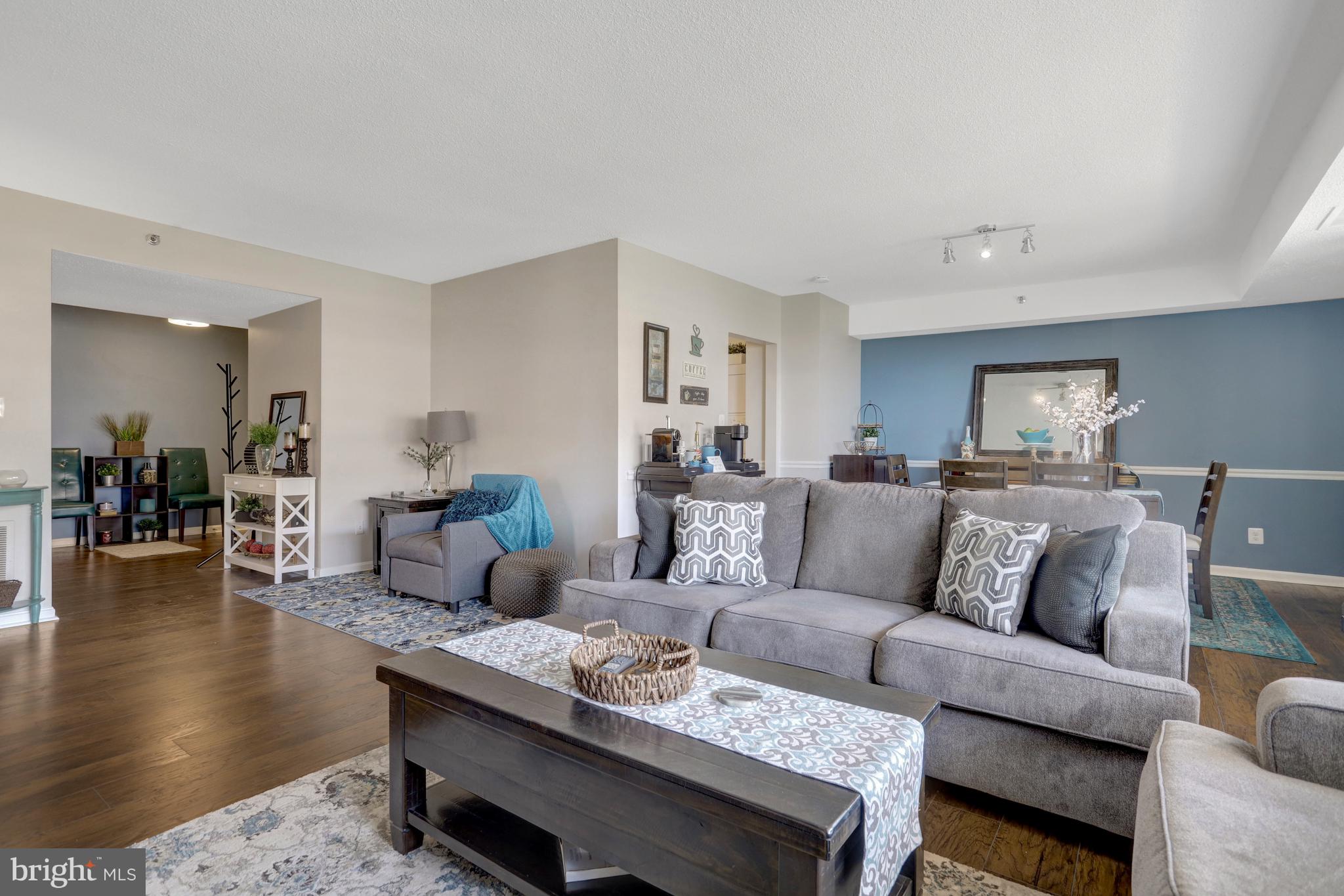 3713 S George Mason Dr #713